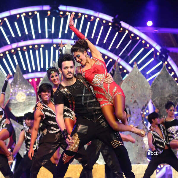 IIFA Utsavam 2016: Performances