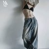 바지보여주는데 가슴은 왜깜?